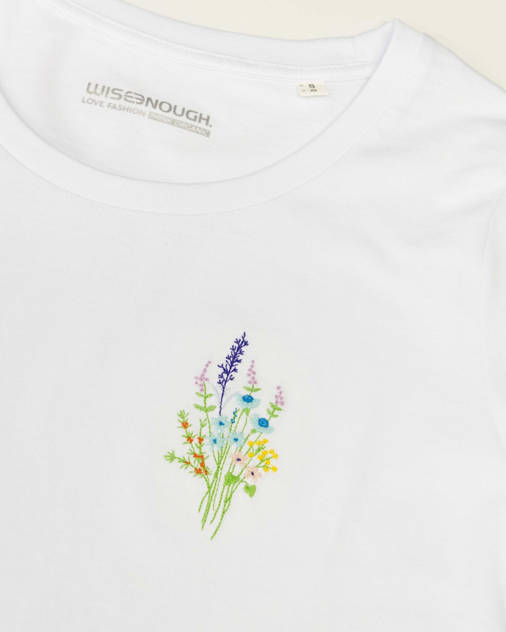 Damen T-Shirt - Wildflowers - wiseenough. | Nachhaltige Streetwear