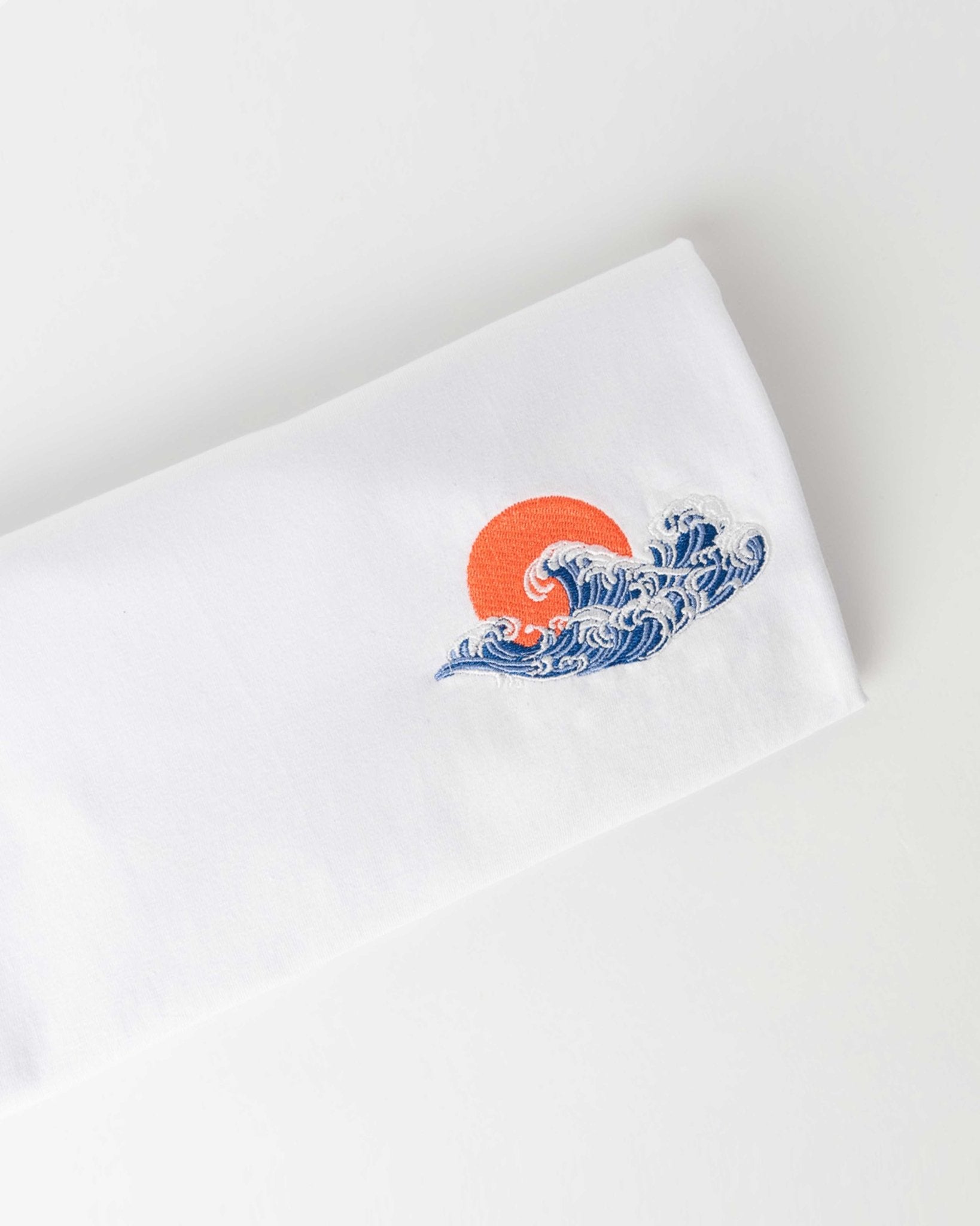 Unisex T-Shirt - Sunsetwave - wiseenough. | Nachhaltige Streetwear