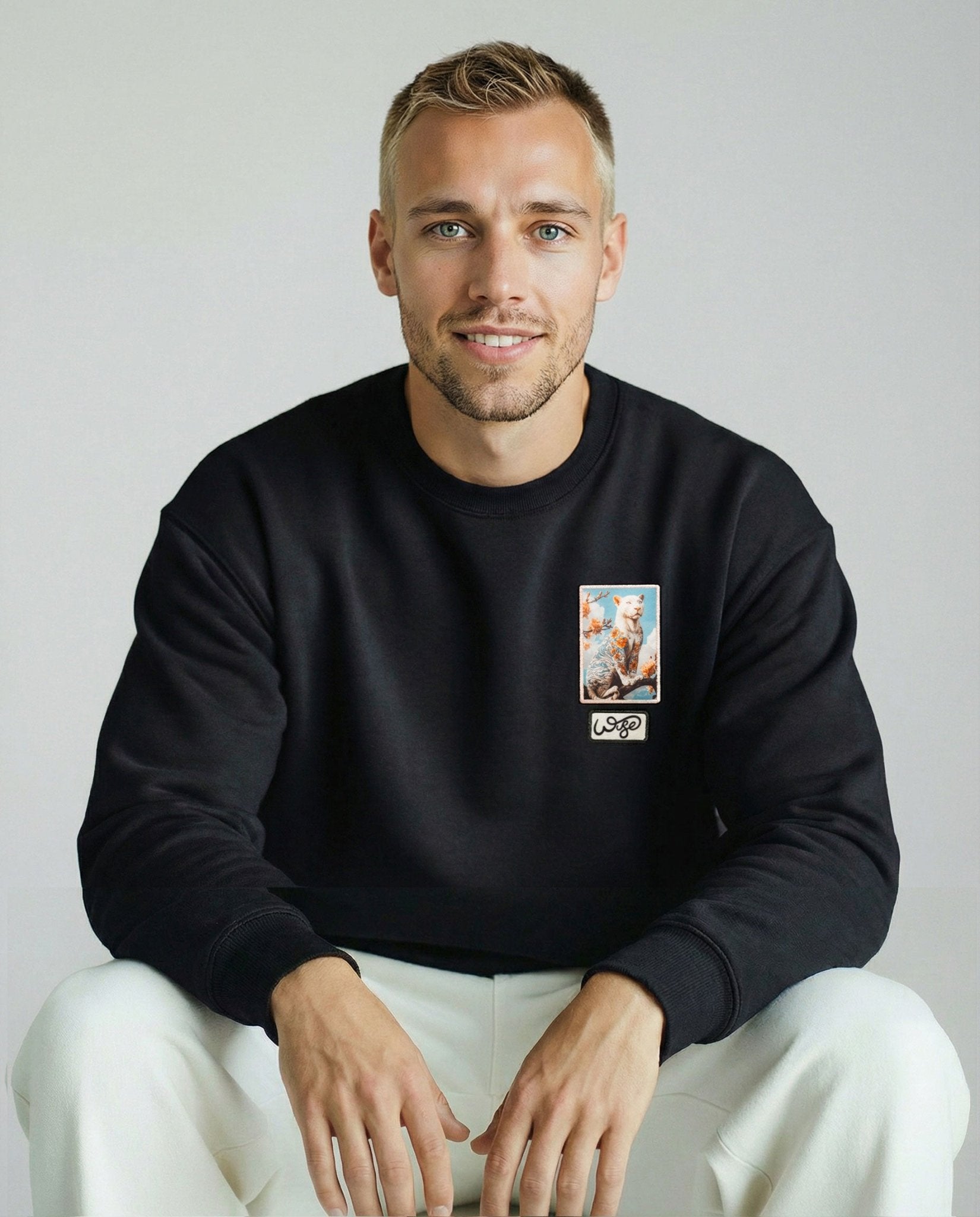White Panther Patch Sweater - wiseenough. | Nachhaltige Streetwear